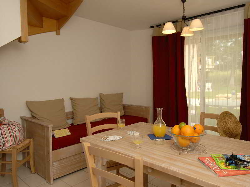 Residence Odalys Le Hameau Du Lac Rignac (Aveyron) Exterior foto